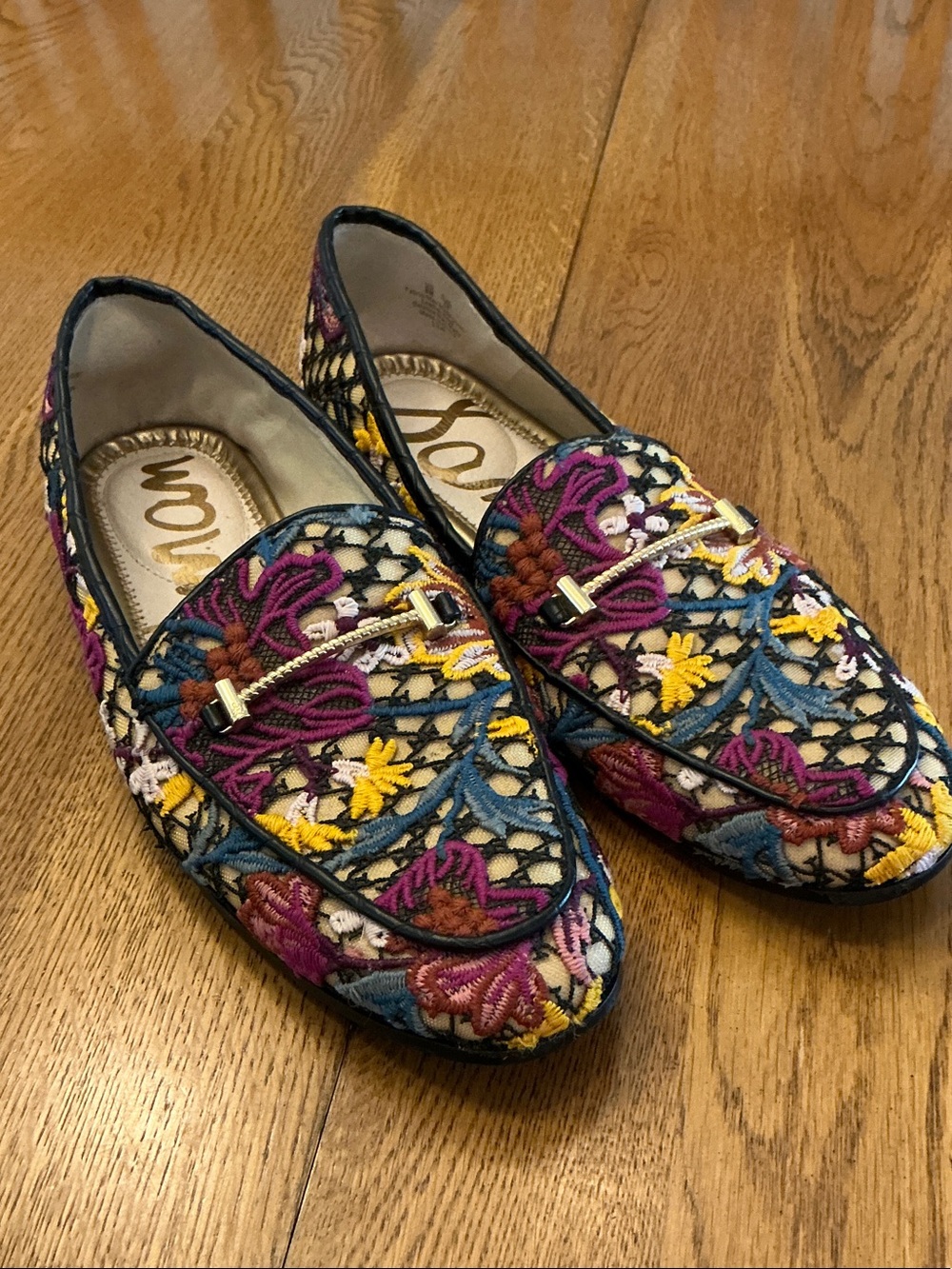 Woman’s Sam Edelman crews fabric bit loafer. Size 8. Leather lining.Barely worn!